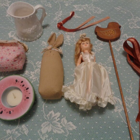 VINTAGE CLOTH BUNNIES STORY DOLLY WOODEN BIRD CREAMER ETC. LOT